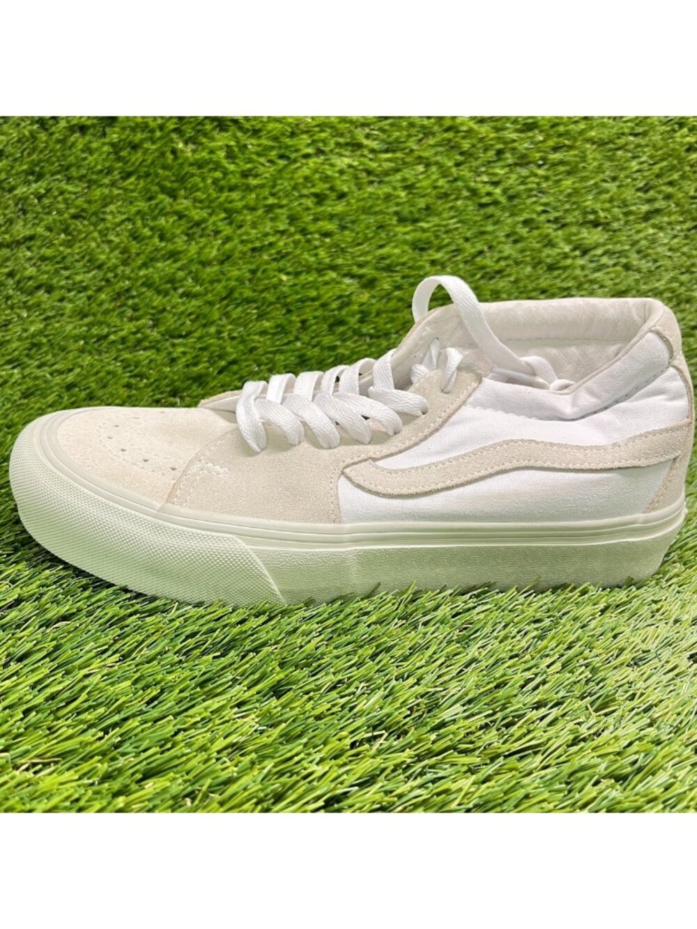 Vans Sk8-Mid VLT LX Womens Size 8.5 Mens 7 Beige White Athletic Shoes Sneakers - Picture 3 of 10